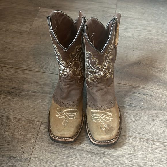 Made in Mexico cowboy boots size 21 / 5.5 US approx. worn a few times. See pics - Picture 2 of 8